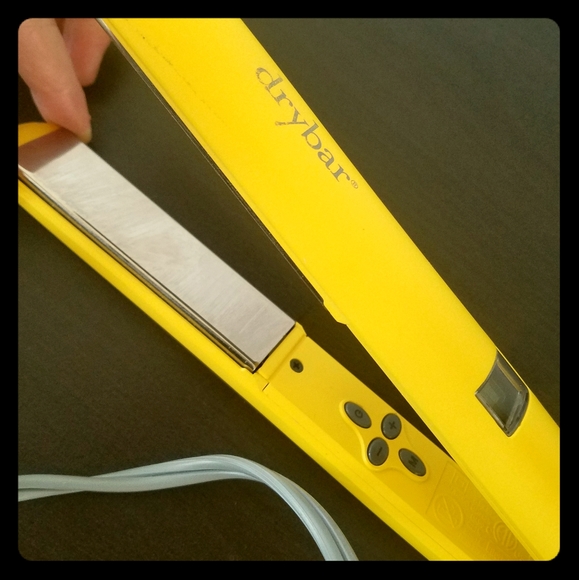 drybar yellow straightener